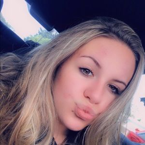 Meet your Posher, Halle